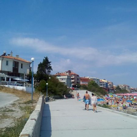 Nikolovi Home Apartments Pomorie Exteriér fotografie