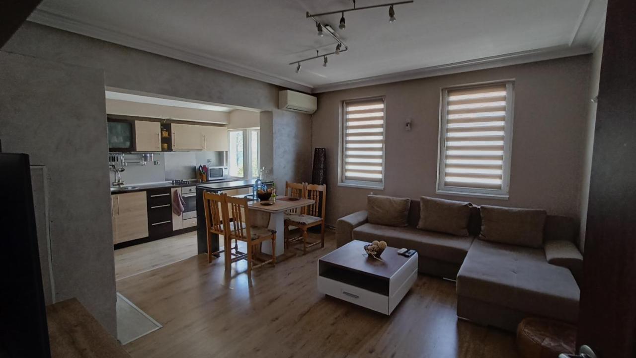 Nikolovi Home Apartments Pomorie Exteriér fotografie
