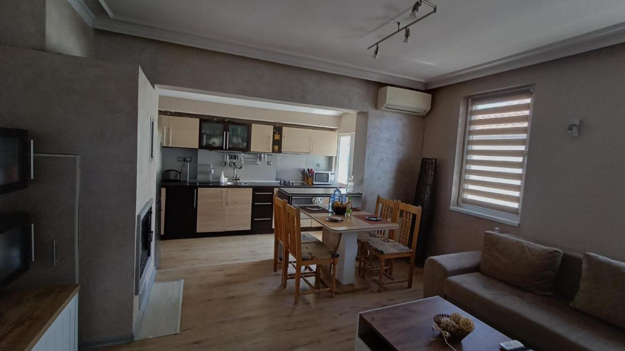 Nikolovi Home Apartments Pomorie Exteriér fotografie