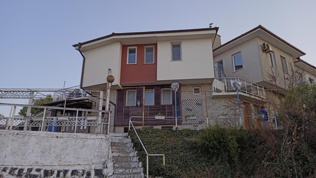 Nikolovi Home Apartments Pomorie Exteriér fotografie