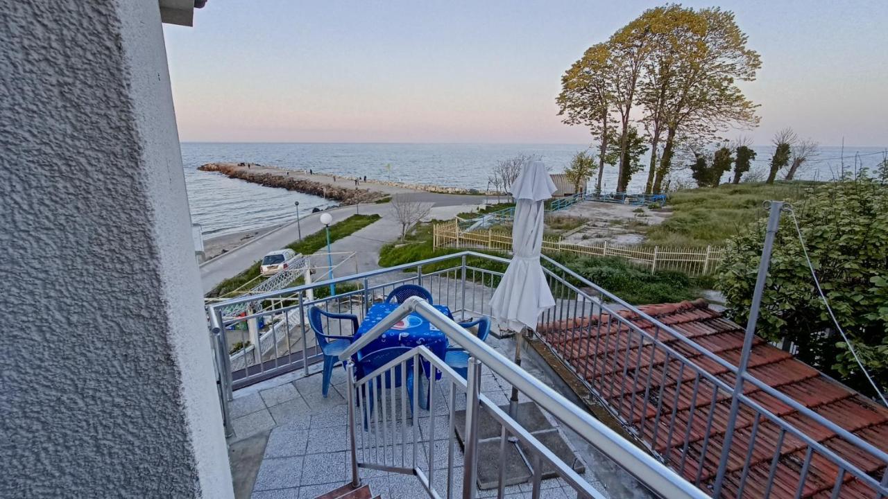 Nikolovi Home Apartments Pomorie Exteriér fotografie