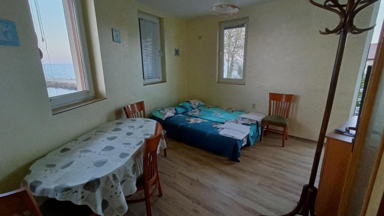 Nikolovi Home Apartments Pomorie Exteriér fotografie